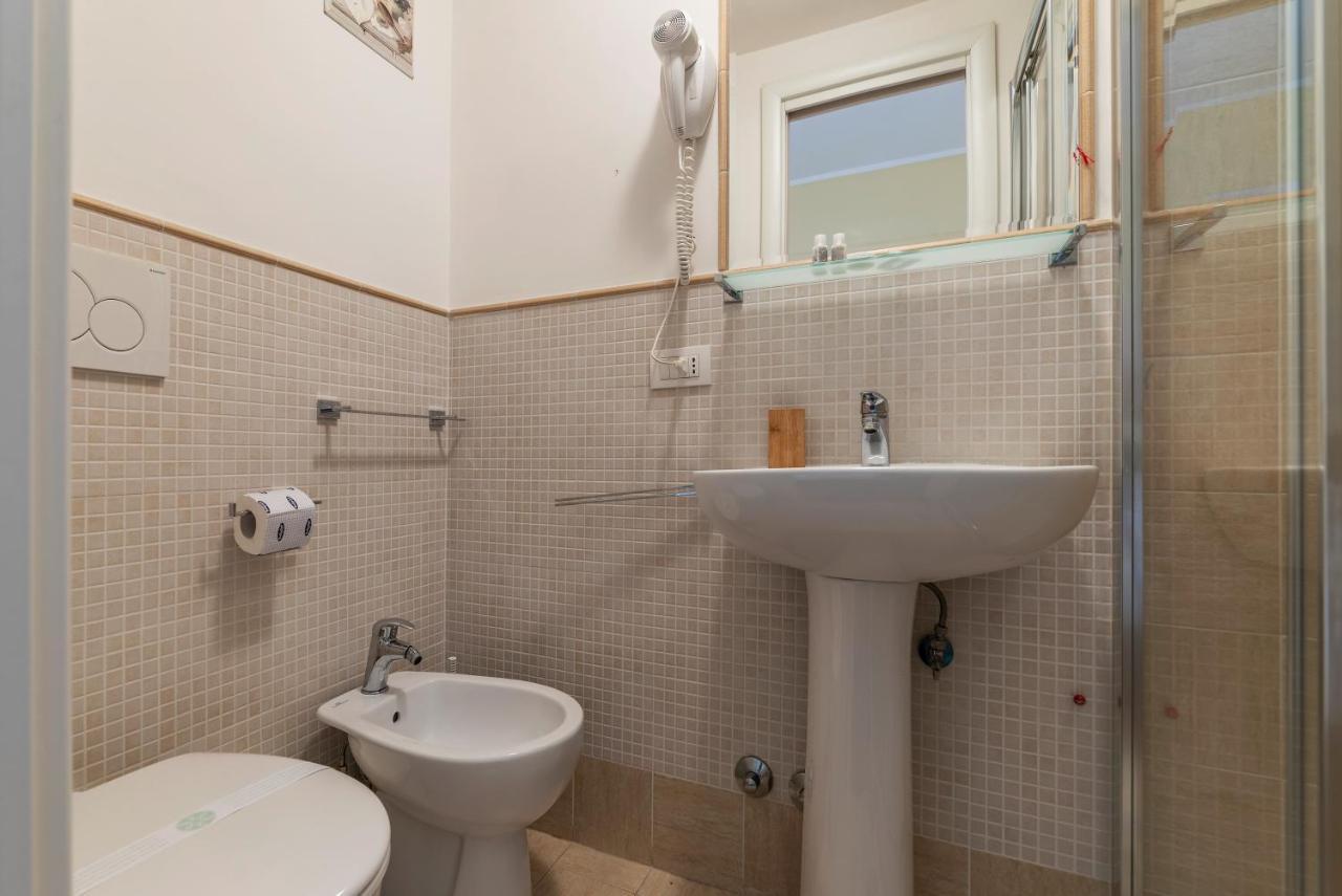 4-rooms Flat At Vatican *