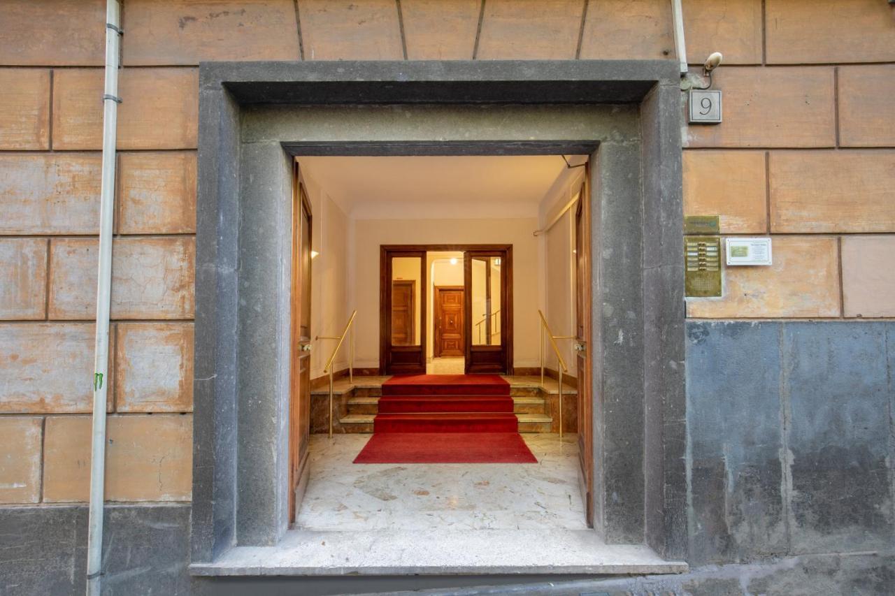 Spanish Steps Apartment *