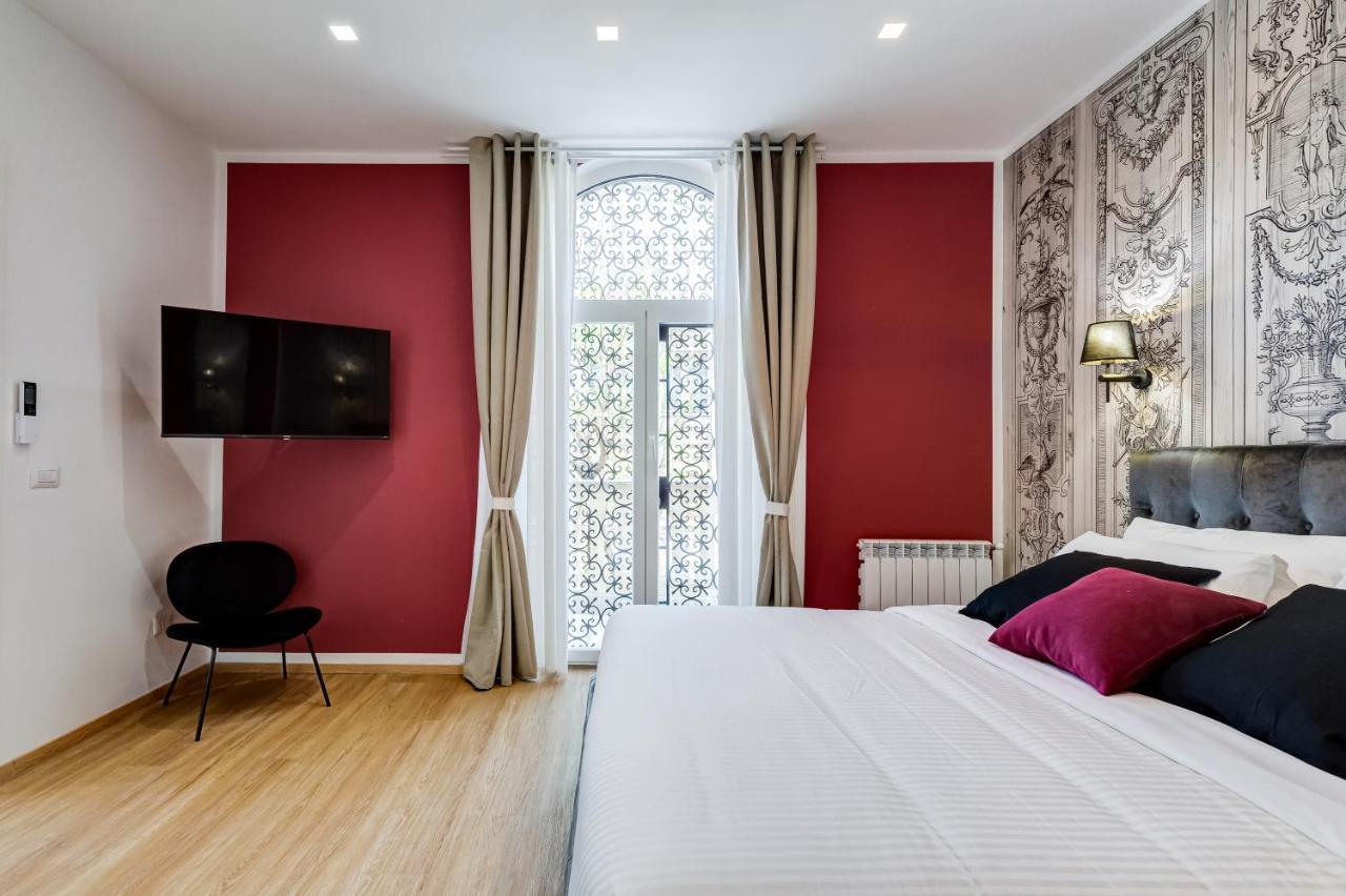 Chiara - A New Luxury Star Is Born In Rome! * Roma