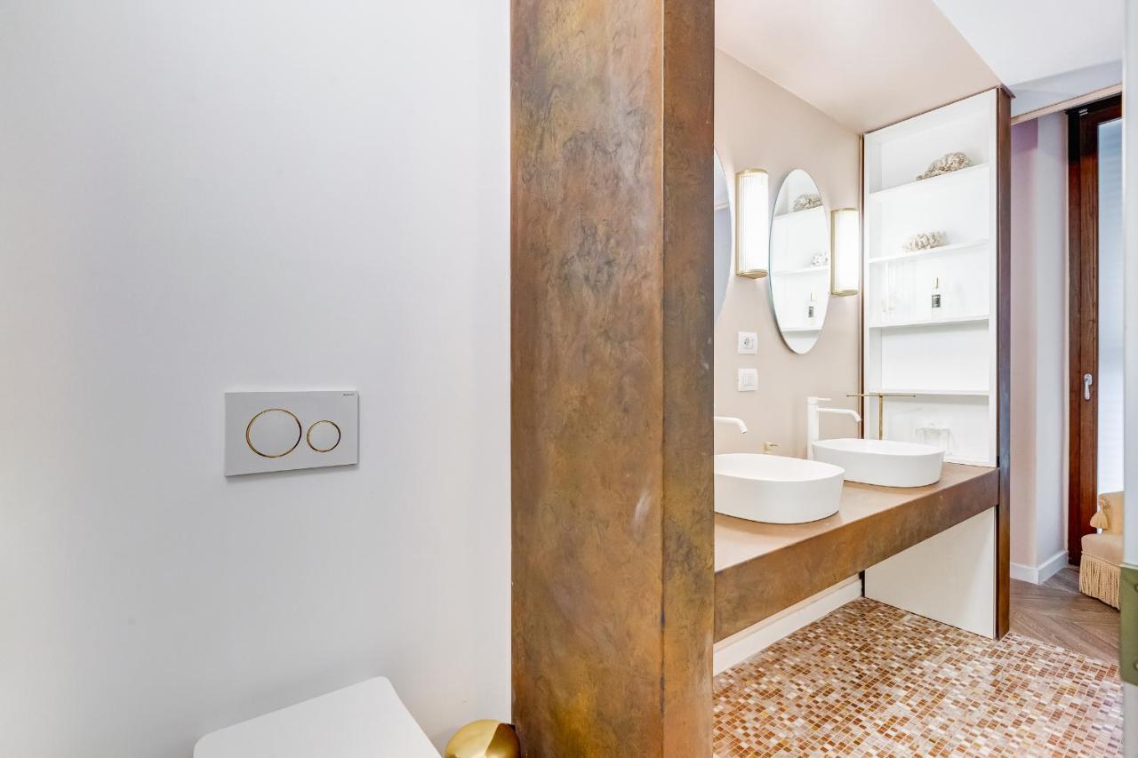 Casa vacanze Bmga L Luxury With Patio In Trastevere *