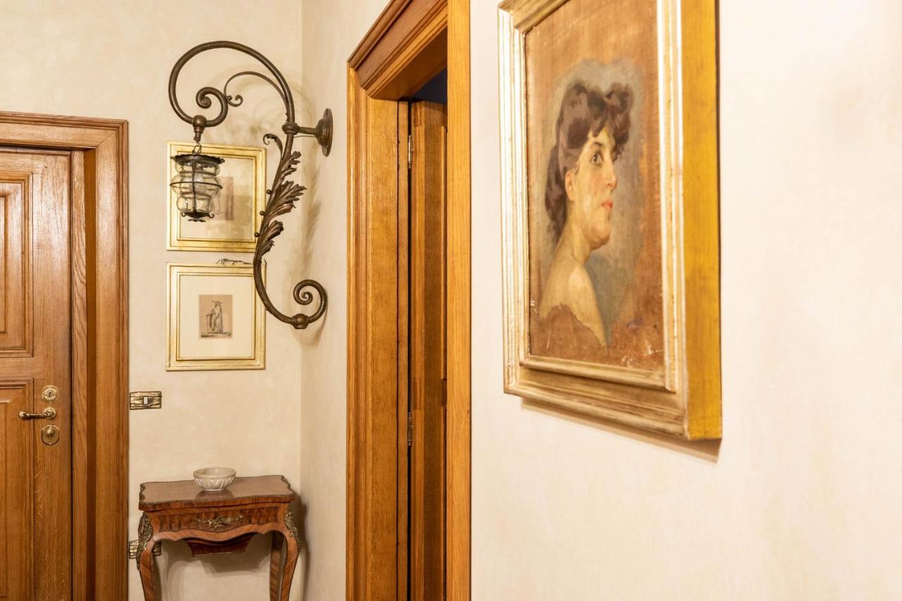 Apartamento Iflat Golden Gem In Trevi Roma