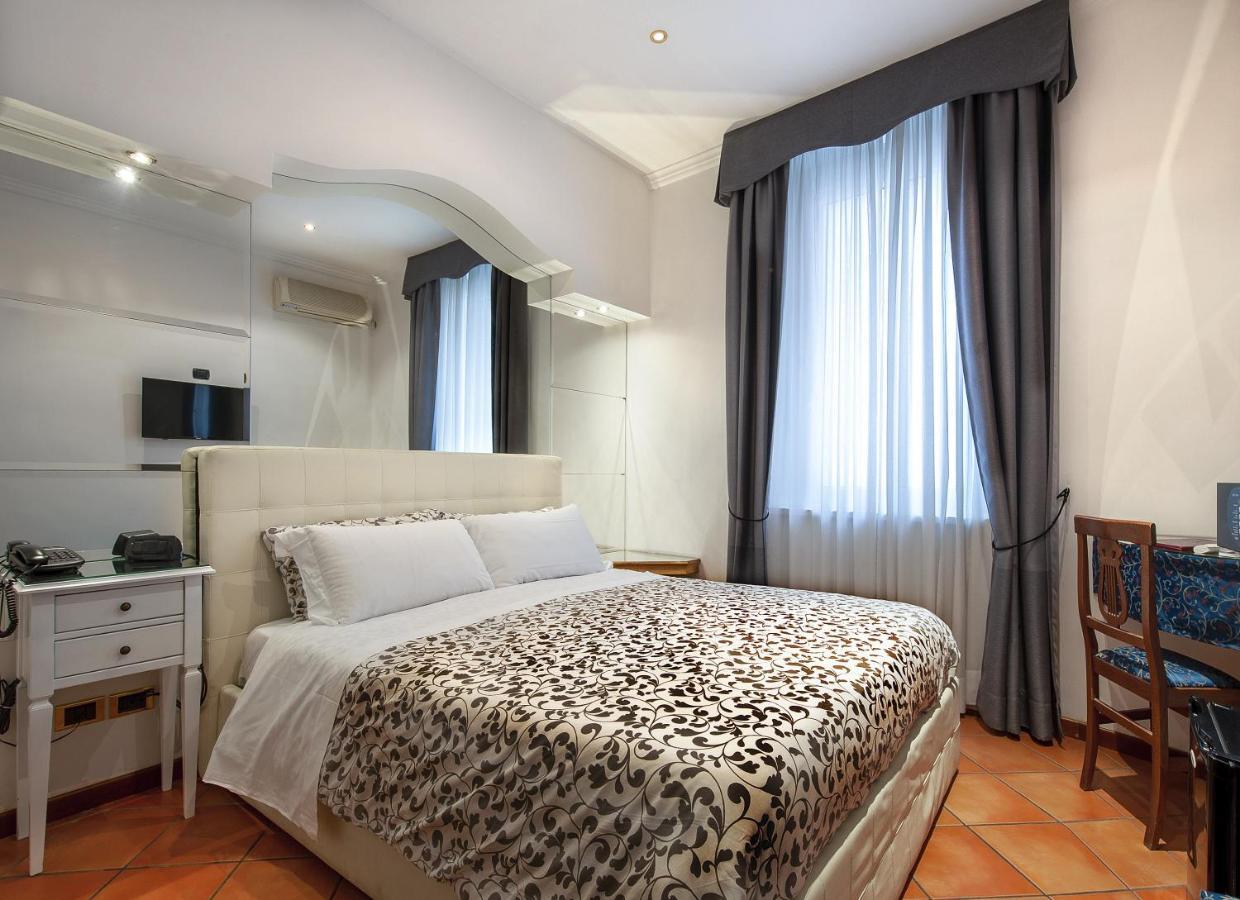 Hotel Canova 3*