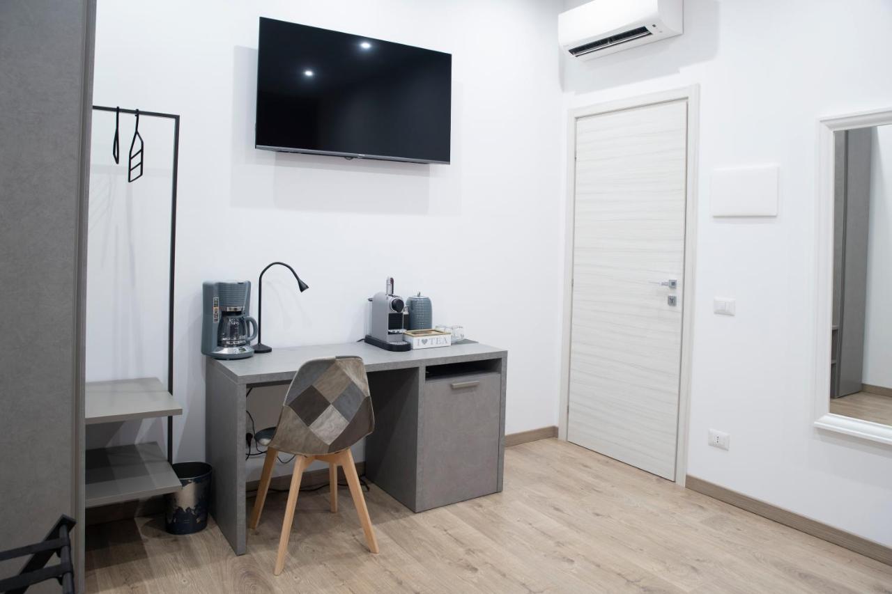 Catone Luxury Bed and breakfast Roma