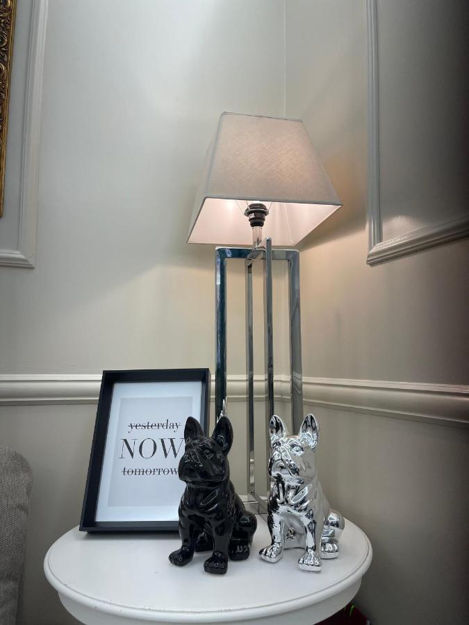 Spanish Steps Glamour & Sauna Luxury **** Apartment Rom