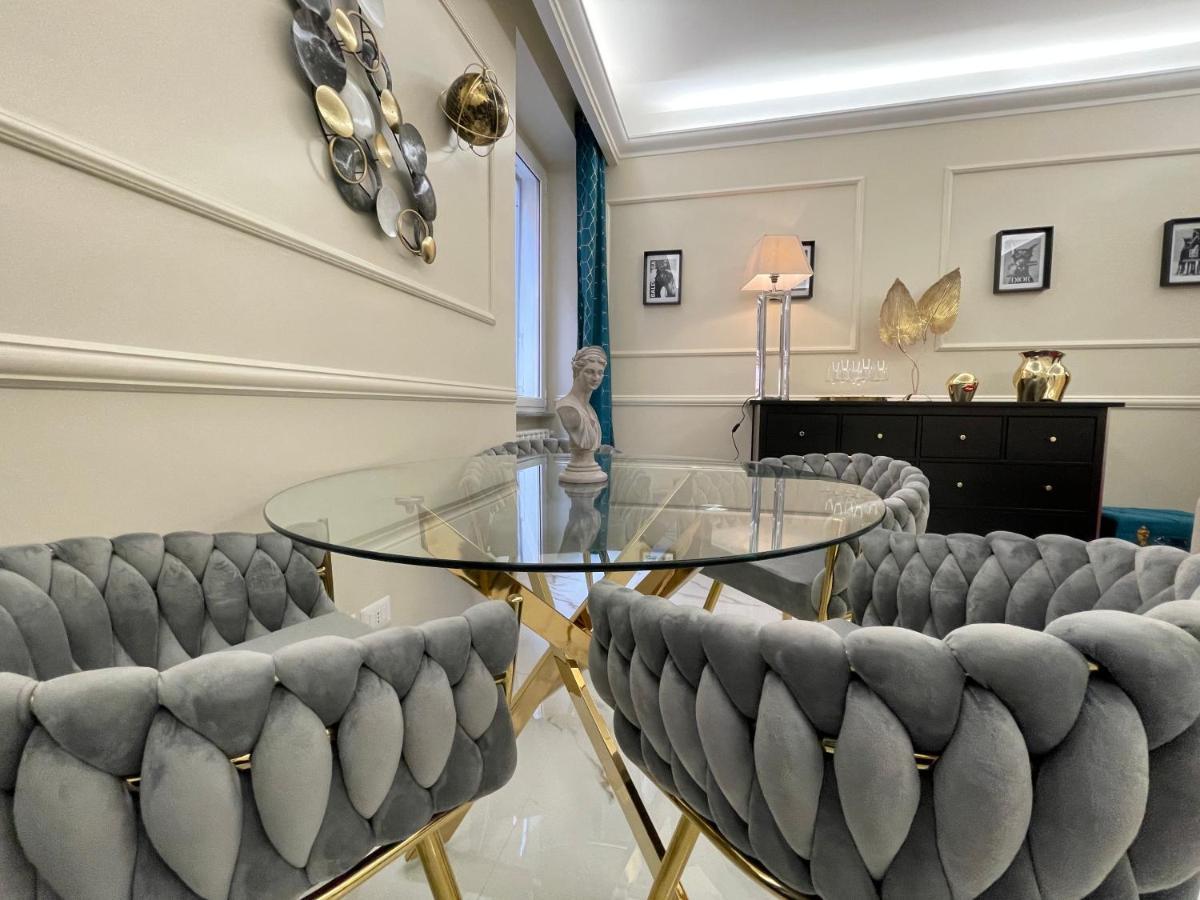 Spanish Steps Glamour & Sauna Luxury **** Apartment