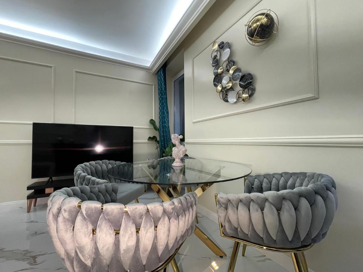 Spanish Steps Glamour & Sauna Luxury **** Apartment