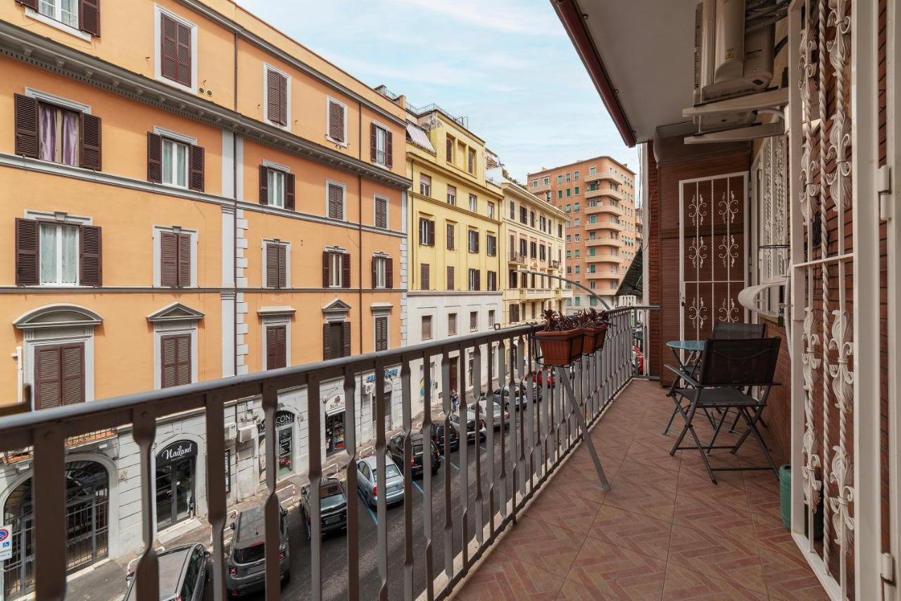 Piazza Re Di Comfy * Rome
