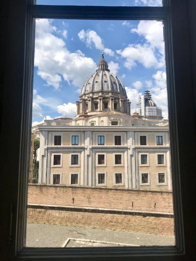 La Vaticana