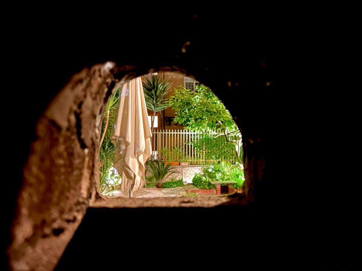 Casa de Férias Isola Roger - Con Giardino A