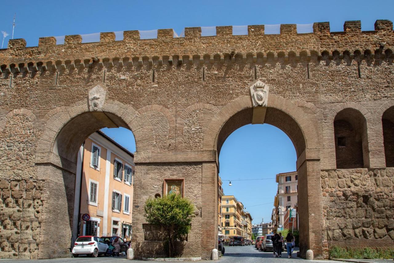 Porta Castello