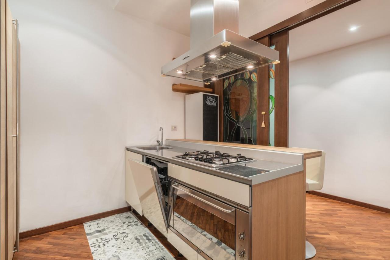 The Rent - Three-bedroom Near Borghese Apartment *