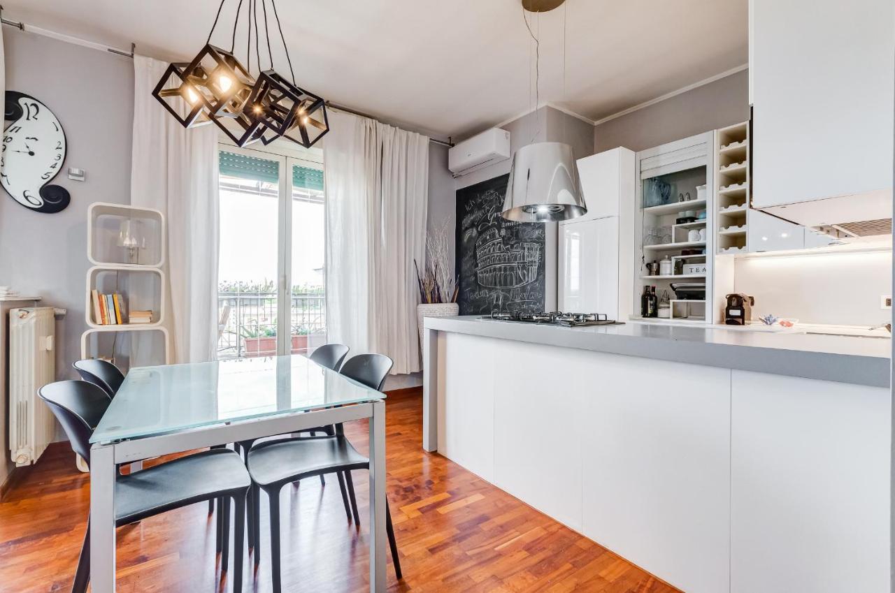 Apartamento Bmga L Penthouse With Terrace And 3bdr In San Giovanni Roma