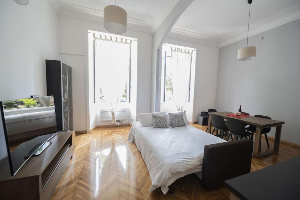 Lovely And New Near Termini Station Leilighet Roma