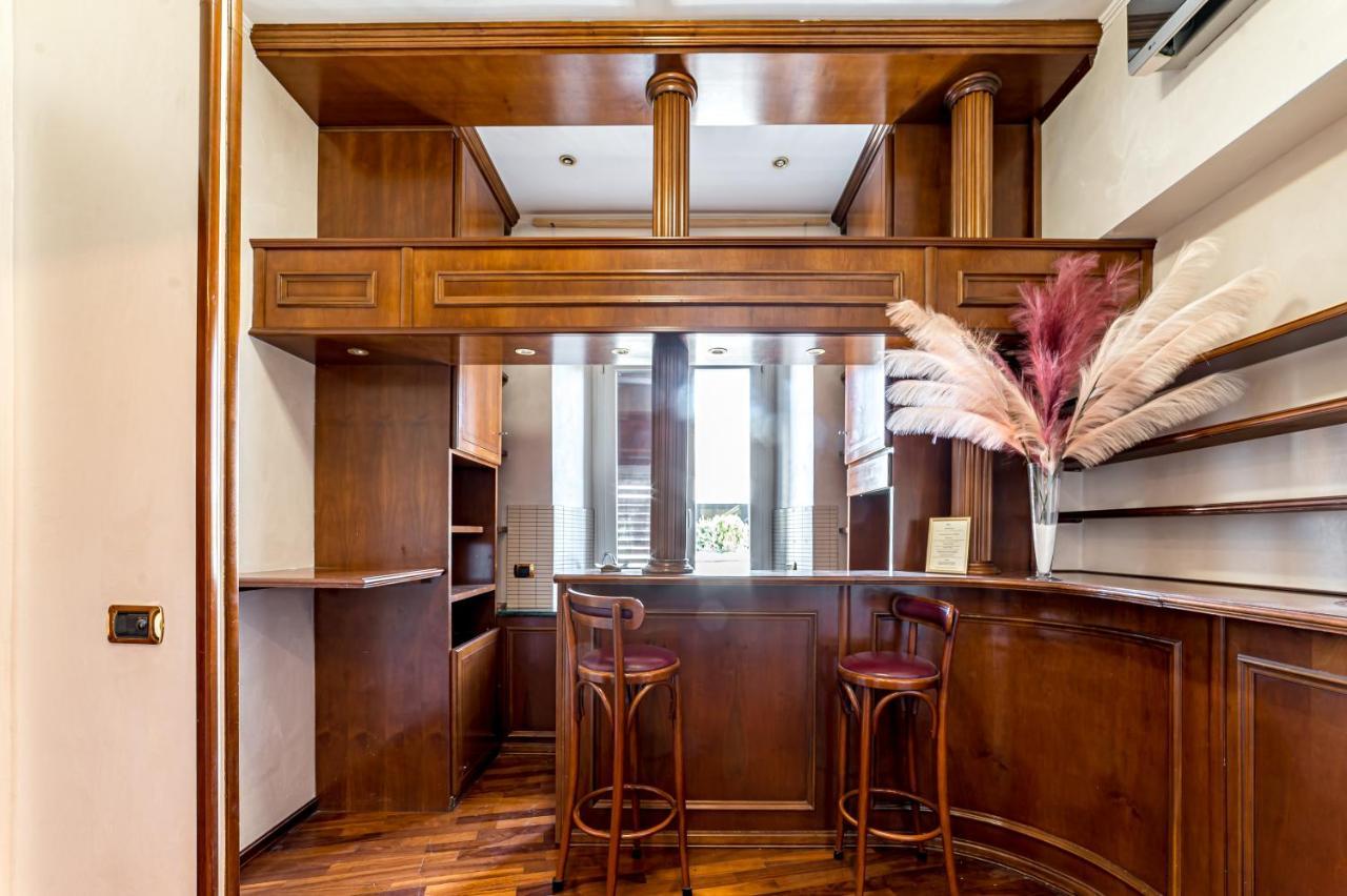 Downtown Luxury - Termini Train Station Bed and breakfast Roma
