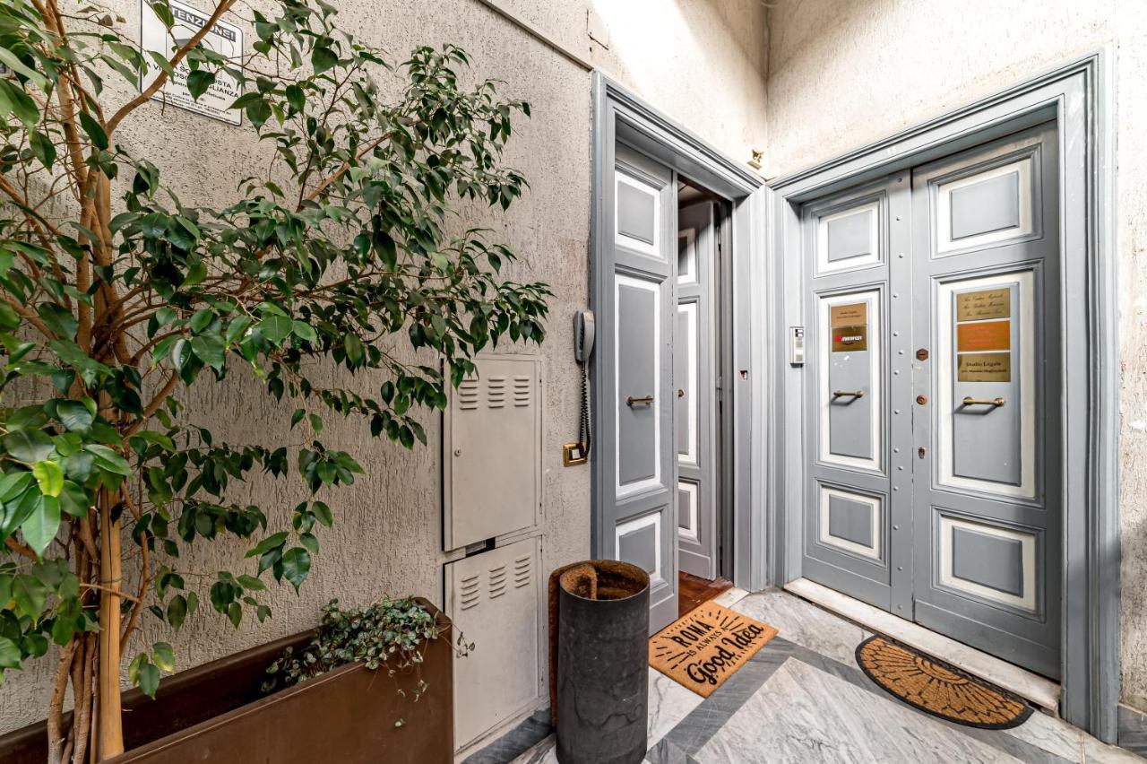 Bed and breakfast Downtown Luxury - Termini Train Station