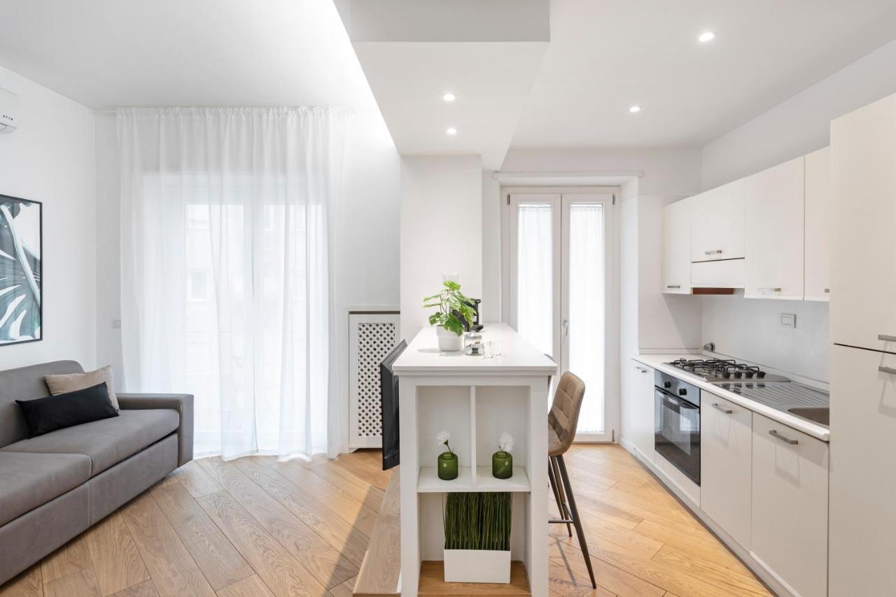 White Flat Gallia Roma