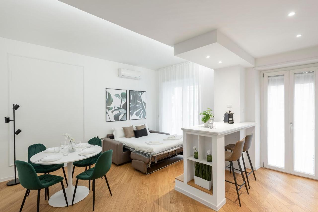 White Flat Gallia * Roma