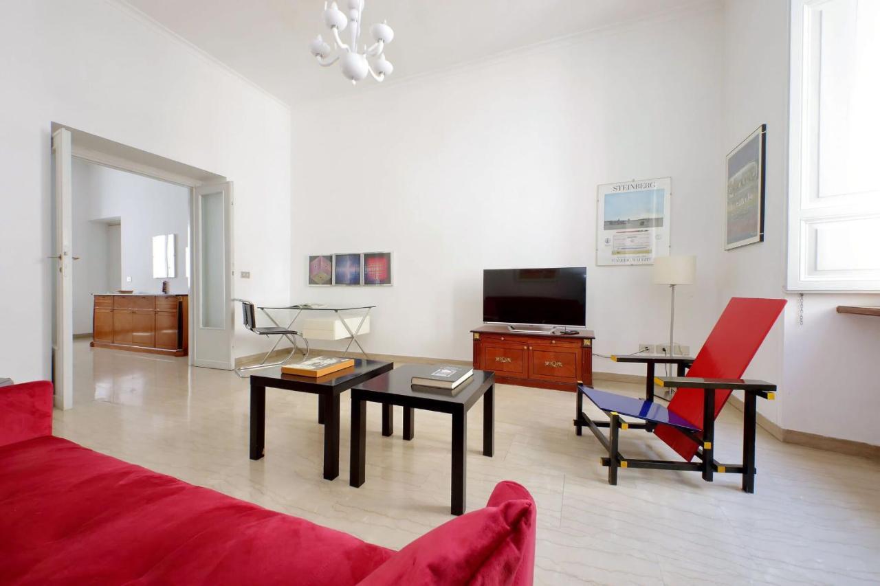 Vittorio Emanuele By Halldis Apartamento Roma