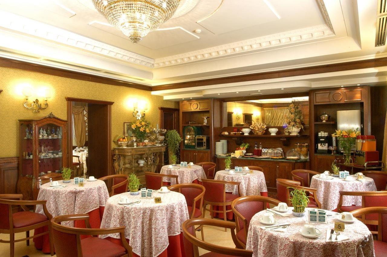 Hotel Lh Andreotti