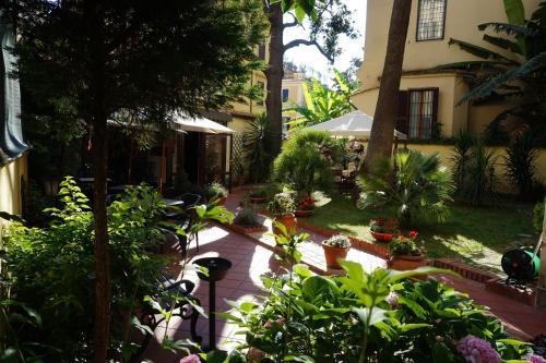 Hotel Green 2*