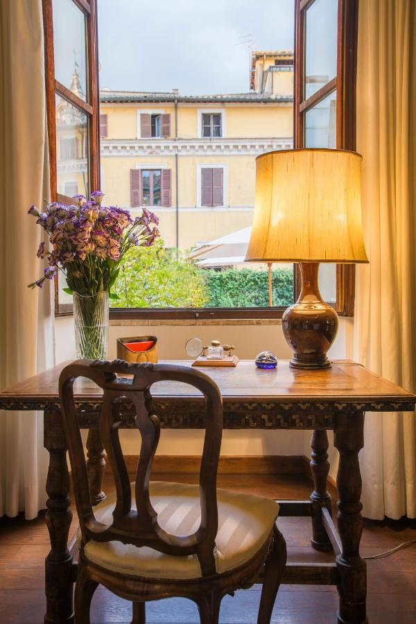 Palazzo Berardi: Renaissance Downtown Luxury Roma