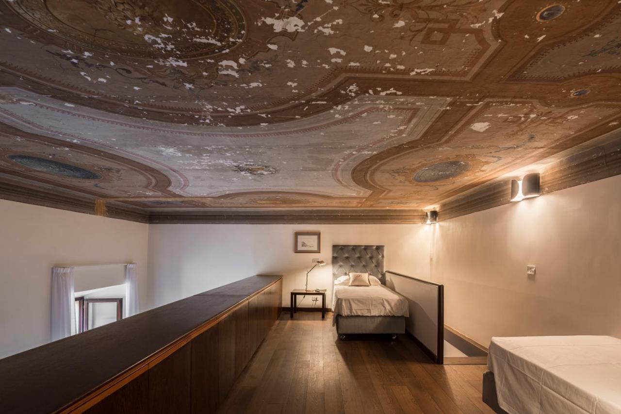 Palazzo Berardi: Renaissance Downtown Luxury * Roma
