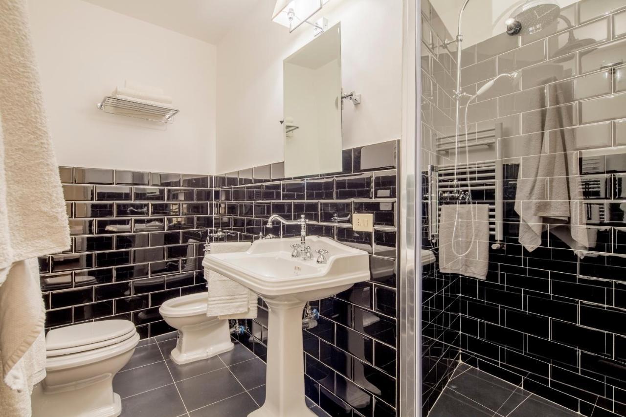Palazzo Berardi: Renaissance Downtown Luxury Roma