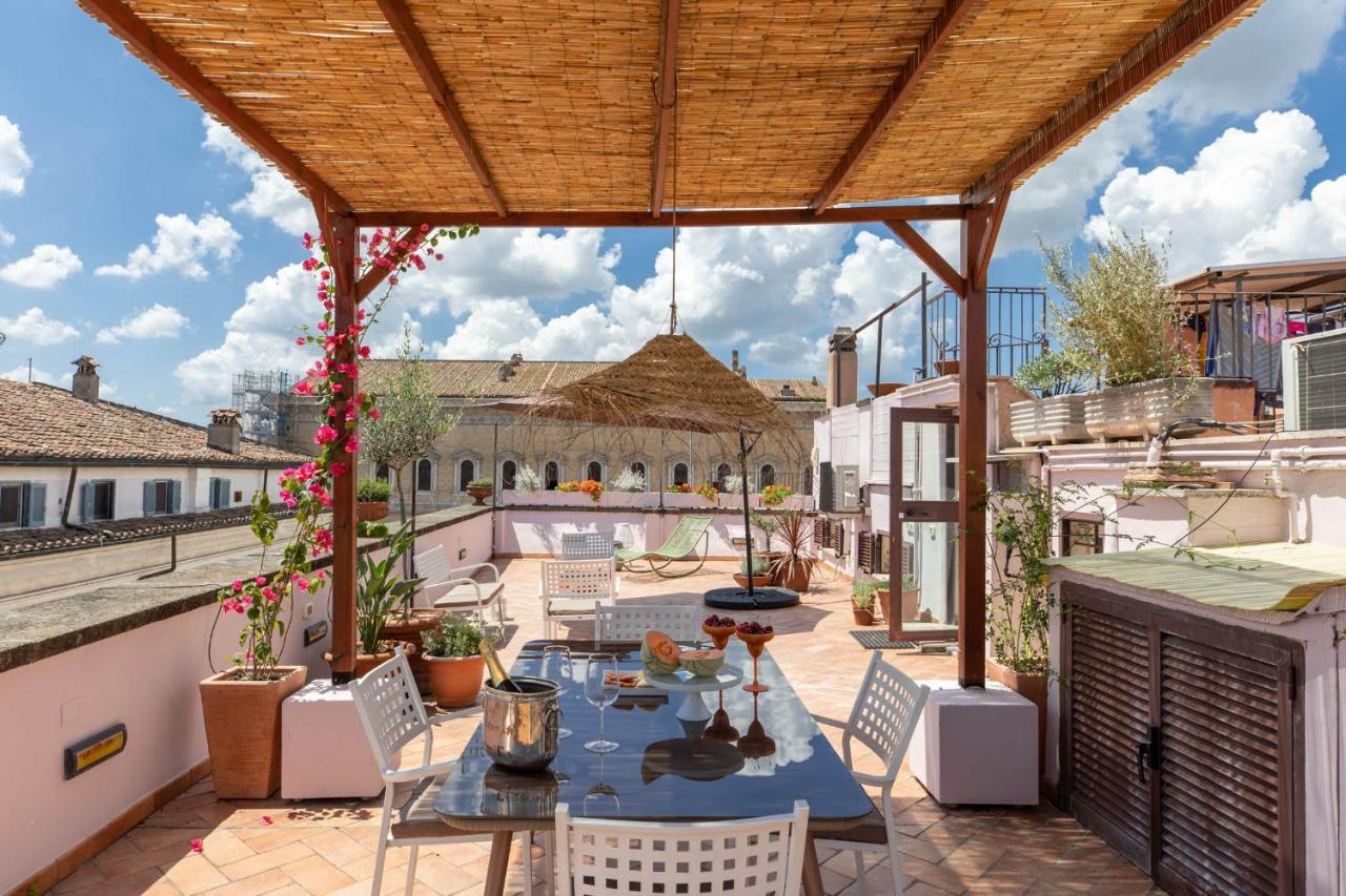 Apartment Iflat Penthouse In Campo De' Fiori Rom