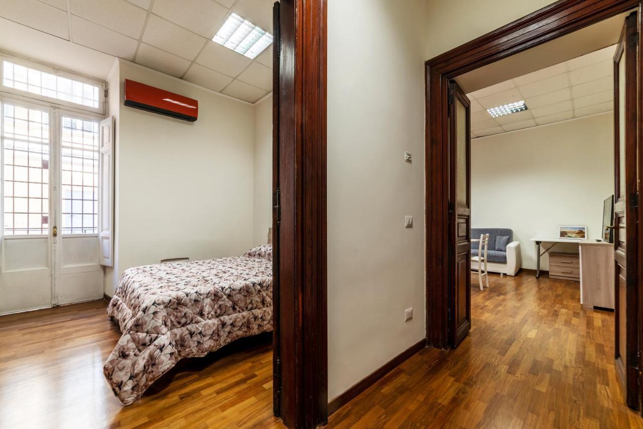 Appartamento Borgognoni Roma