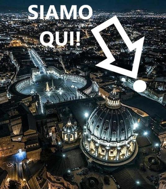 In Front Of The Vatican Apartamento *