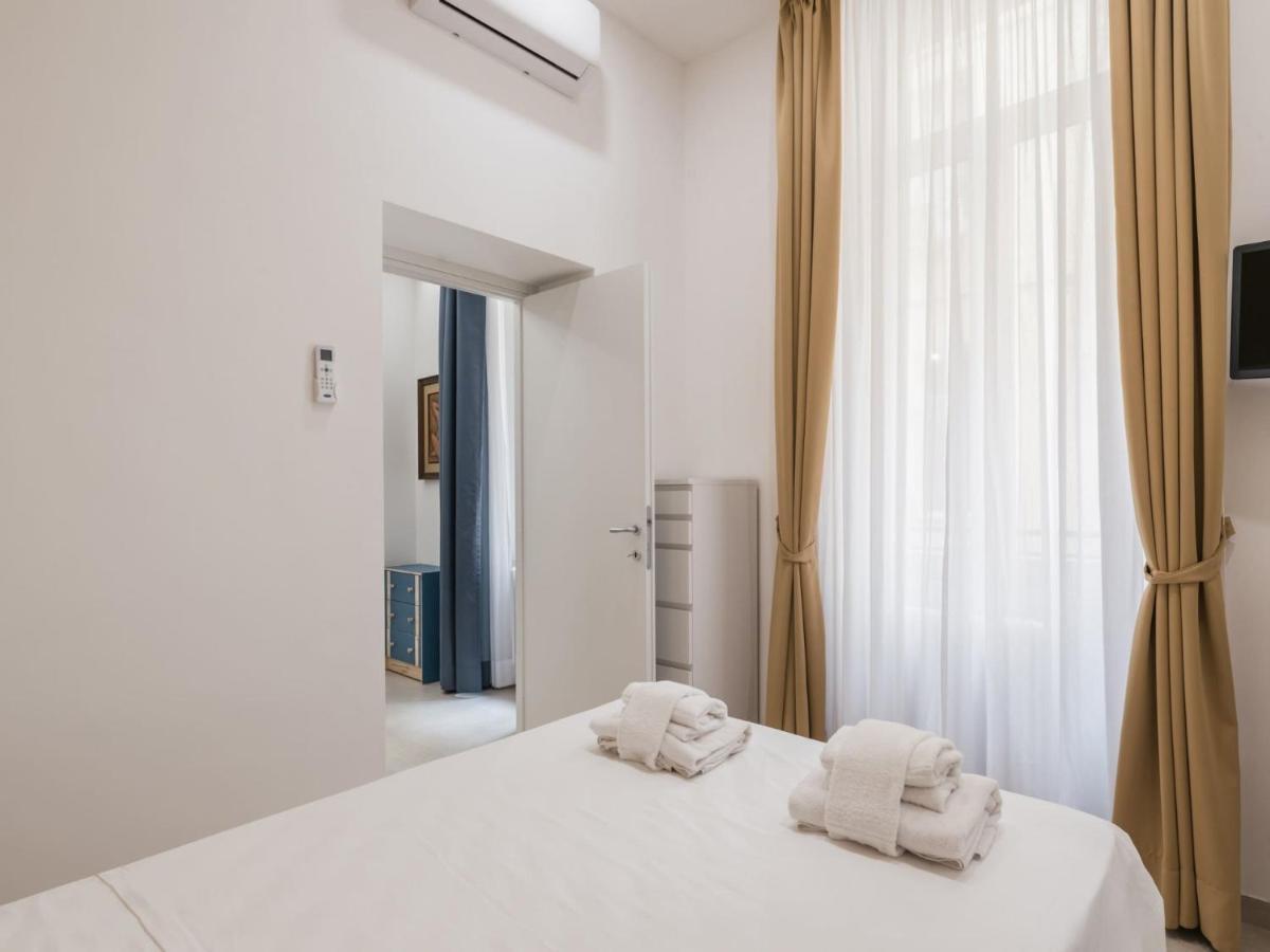 The Rent - Two-bedroom Close To San Pietro Rom