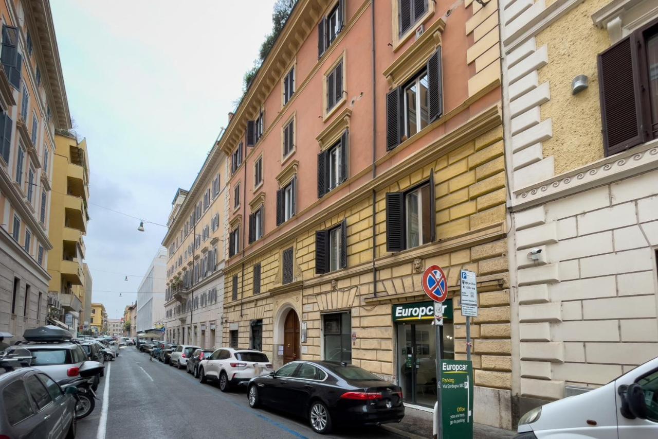 The Rent - Three-bedroom Near Borghese