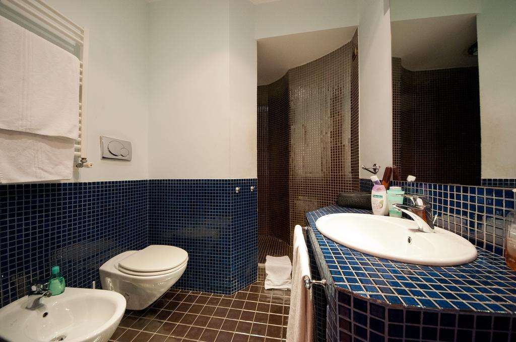 Relais Conte Di Cavour De Luxe 2* Roma