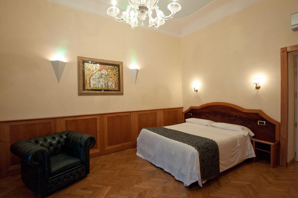 Relais Conte Di Cavour De Luxe Roma
