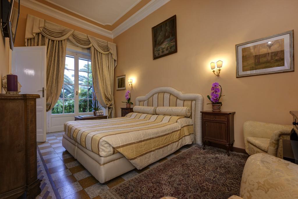 Episcopo Lipinsky Luxury