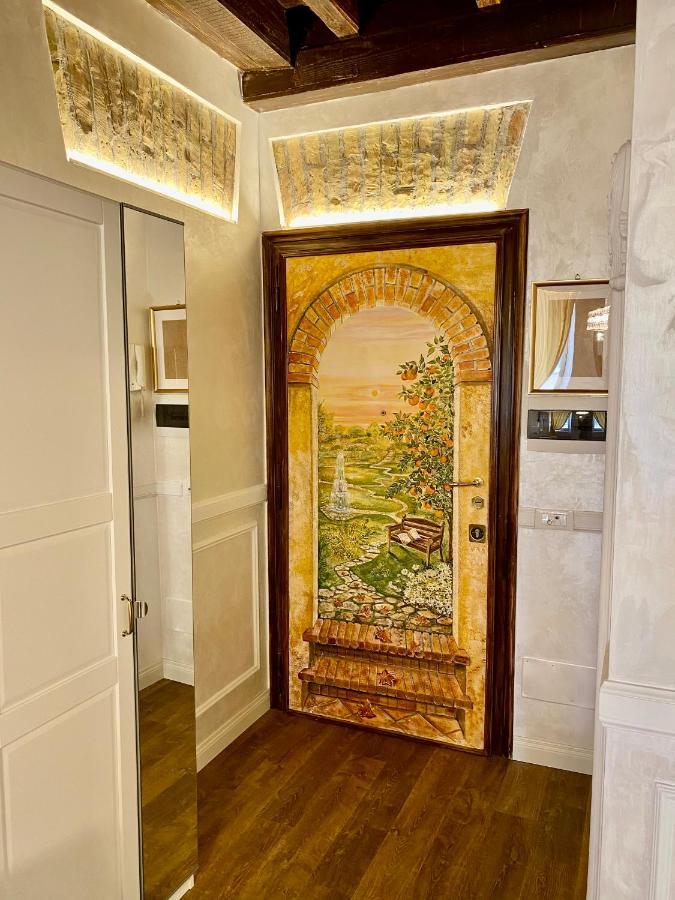 Apartment Frattina Elegance