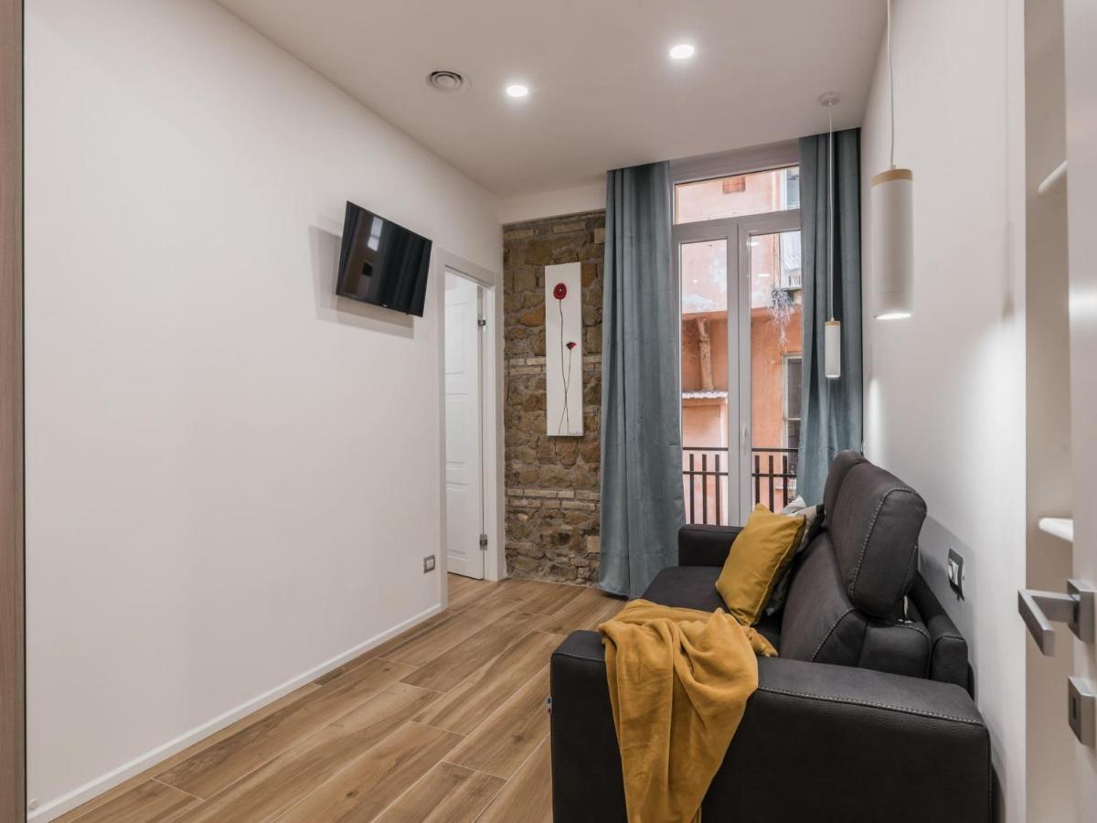 The Rent - Modern Three-bedroom A Few Steps From The Colosseum