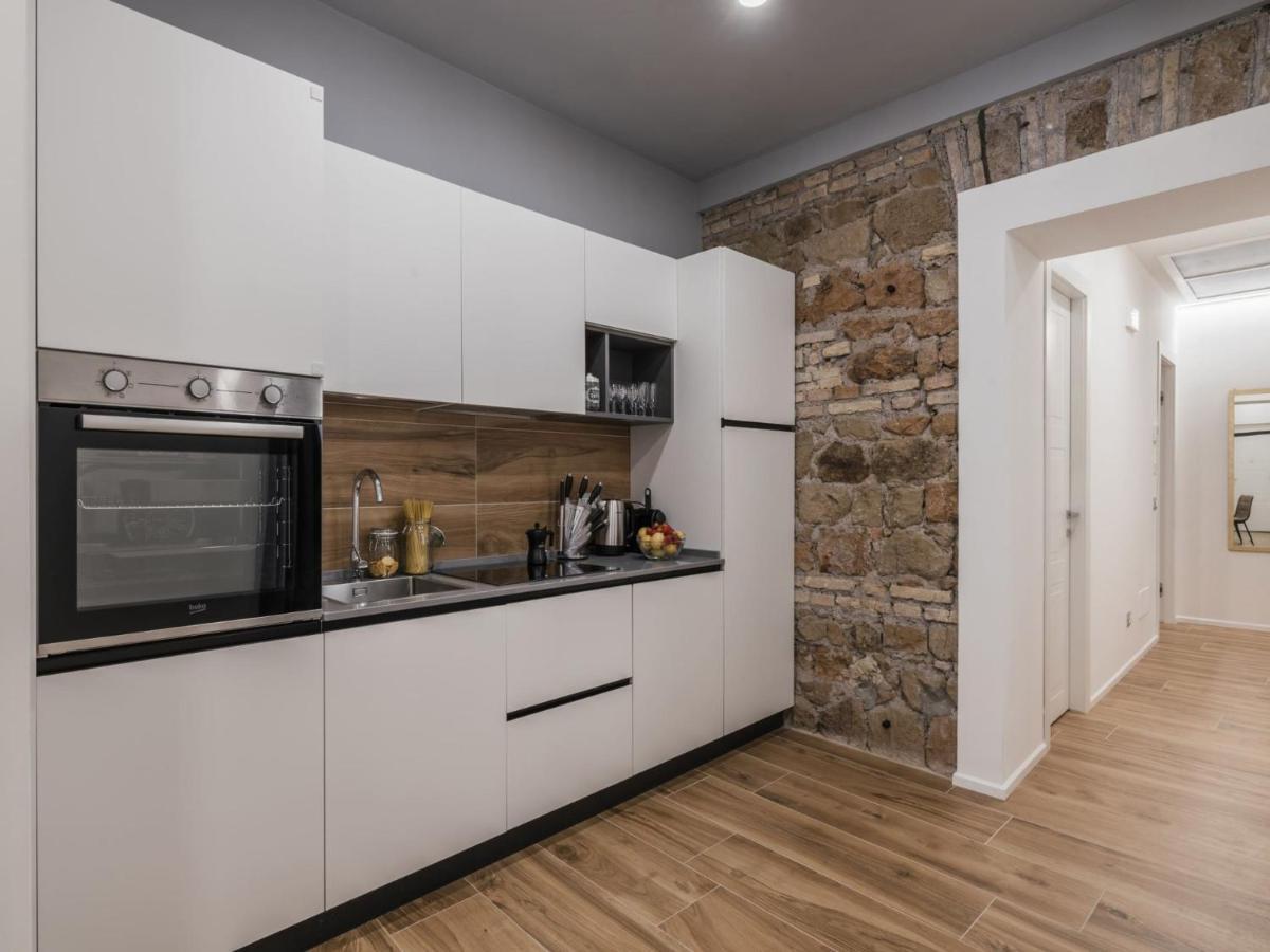 The Rent - Modern Three-bedroom A Few Steps From The Colosseum Apartamento Roma