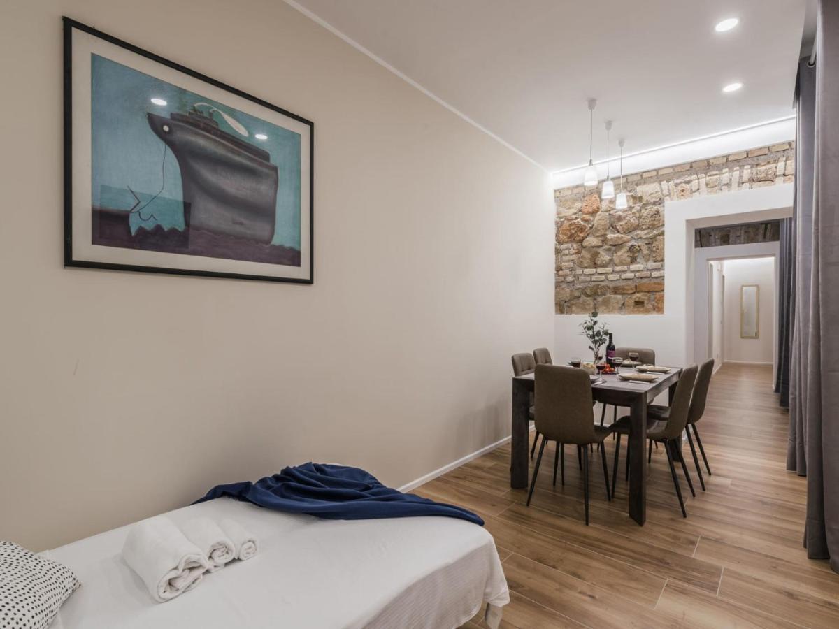 The Rent - Modern Three-bedroom A Few Steps From The Colosseum Apartamento