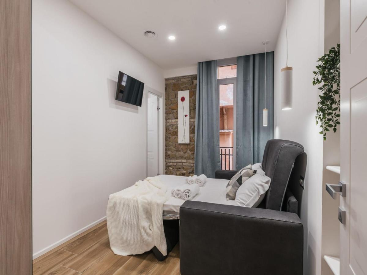 The Rent - Modern Three-bedroom A Few Steps From The Colosseum Roma