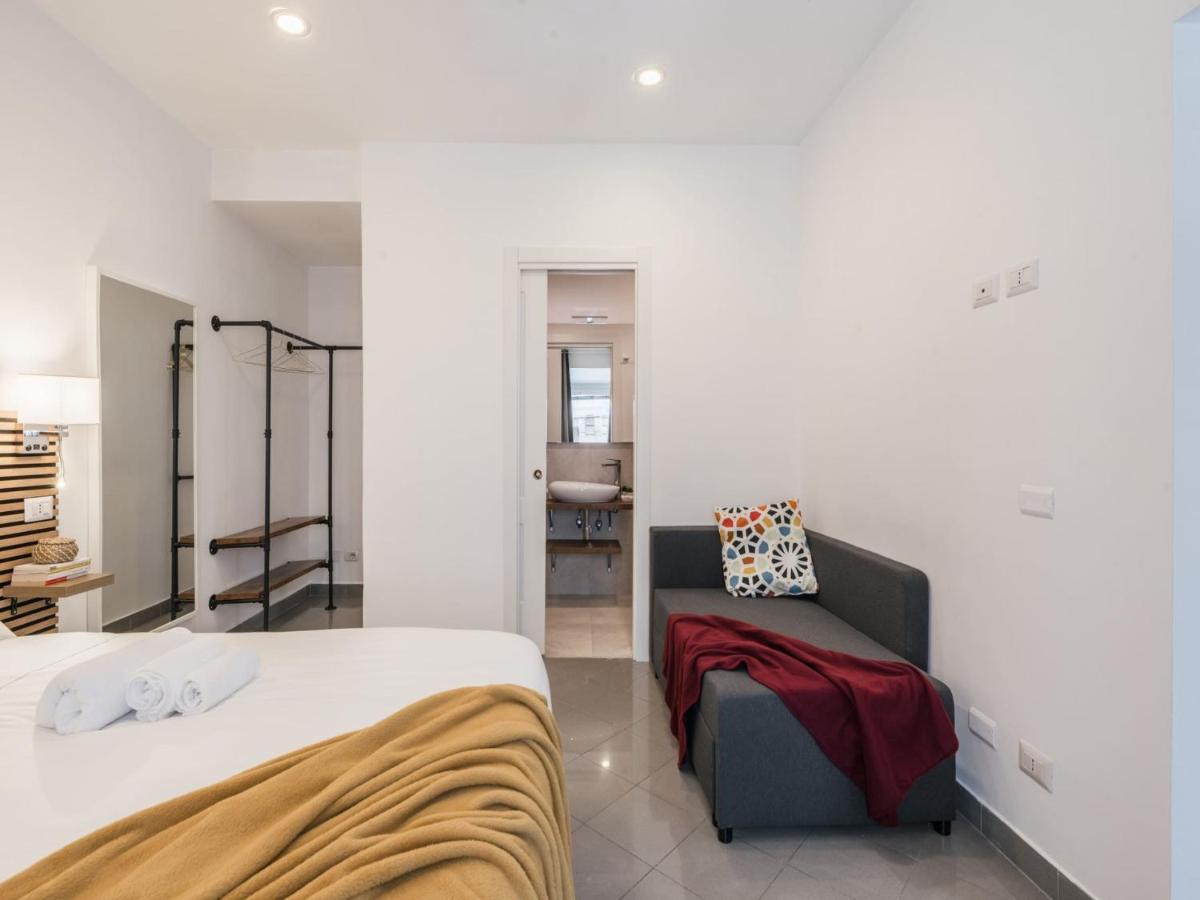 The Rent - Two-bedroom In Colosseum Area * Roma