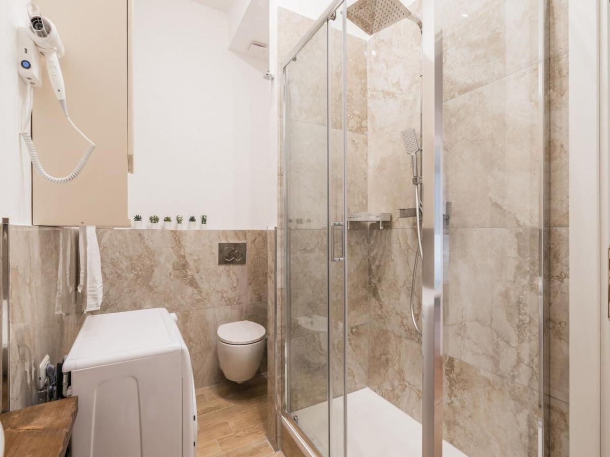 Appartamento The Rent - Spacious Three-bedroom Near The Colosseum *