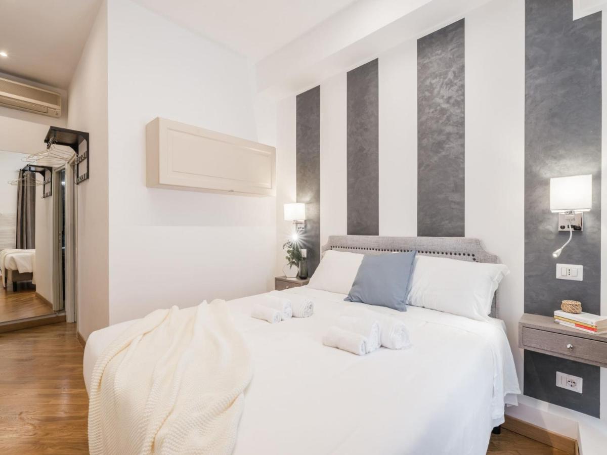 The Rent - Spacious Three-bedroom Near The Colosseum Appartamento *