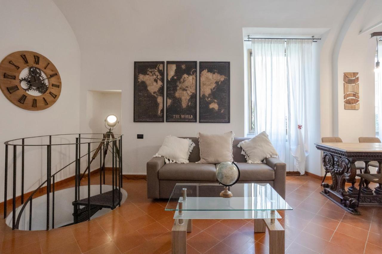 D'elite Trevi Fountain Apartment *