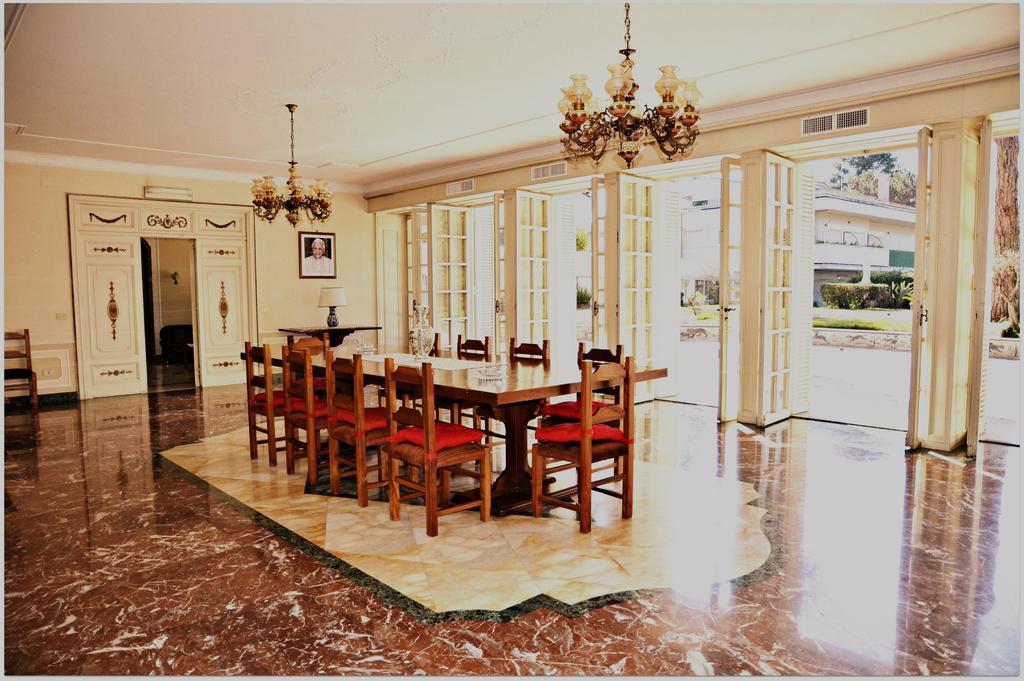 Casa Per Ferie Cardinal G. Guarino Alojamento de Acomodação e Pequeno-almoço Roma