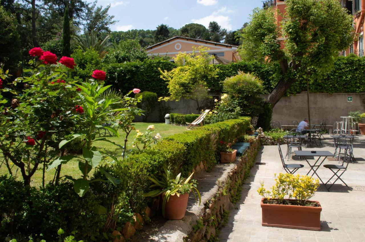 Riari Bed & Breakfast Roma