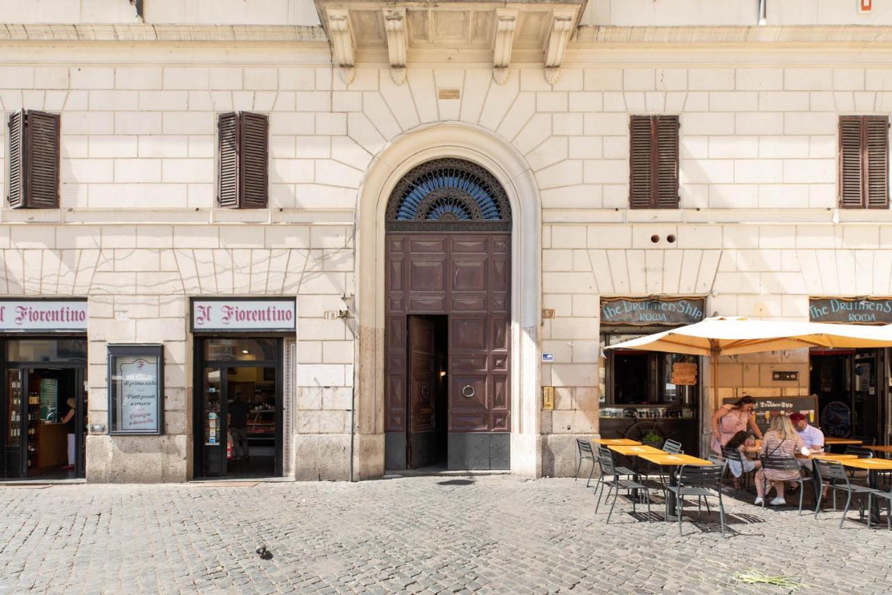 Iflat Penthouse In Campo De' Fiori * Rom