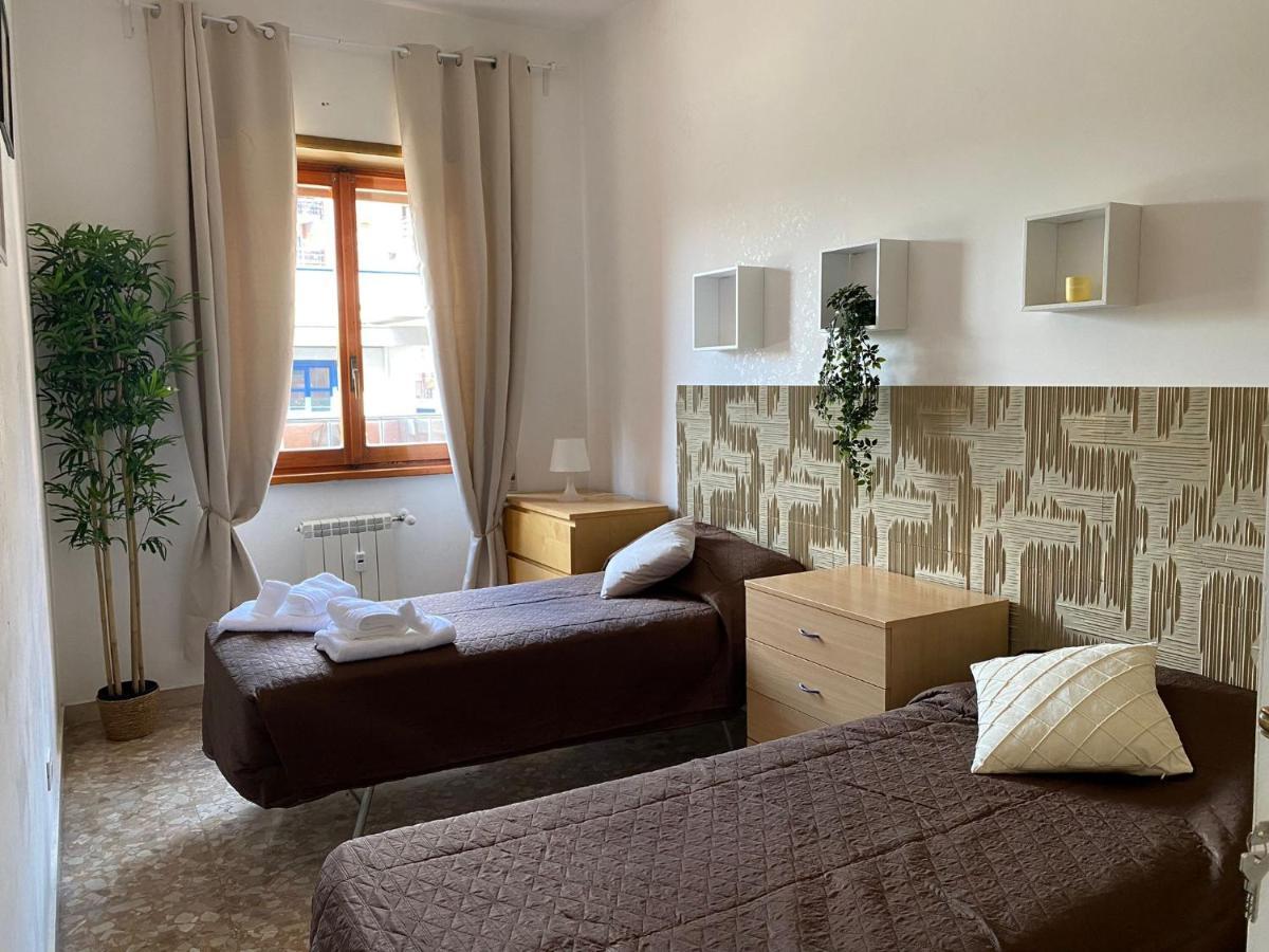 The Italian House In A Pochi Passi Dalla Metro A Apartamento Roma