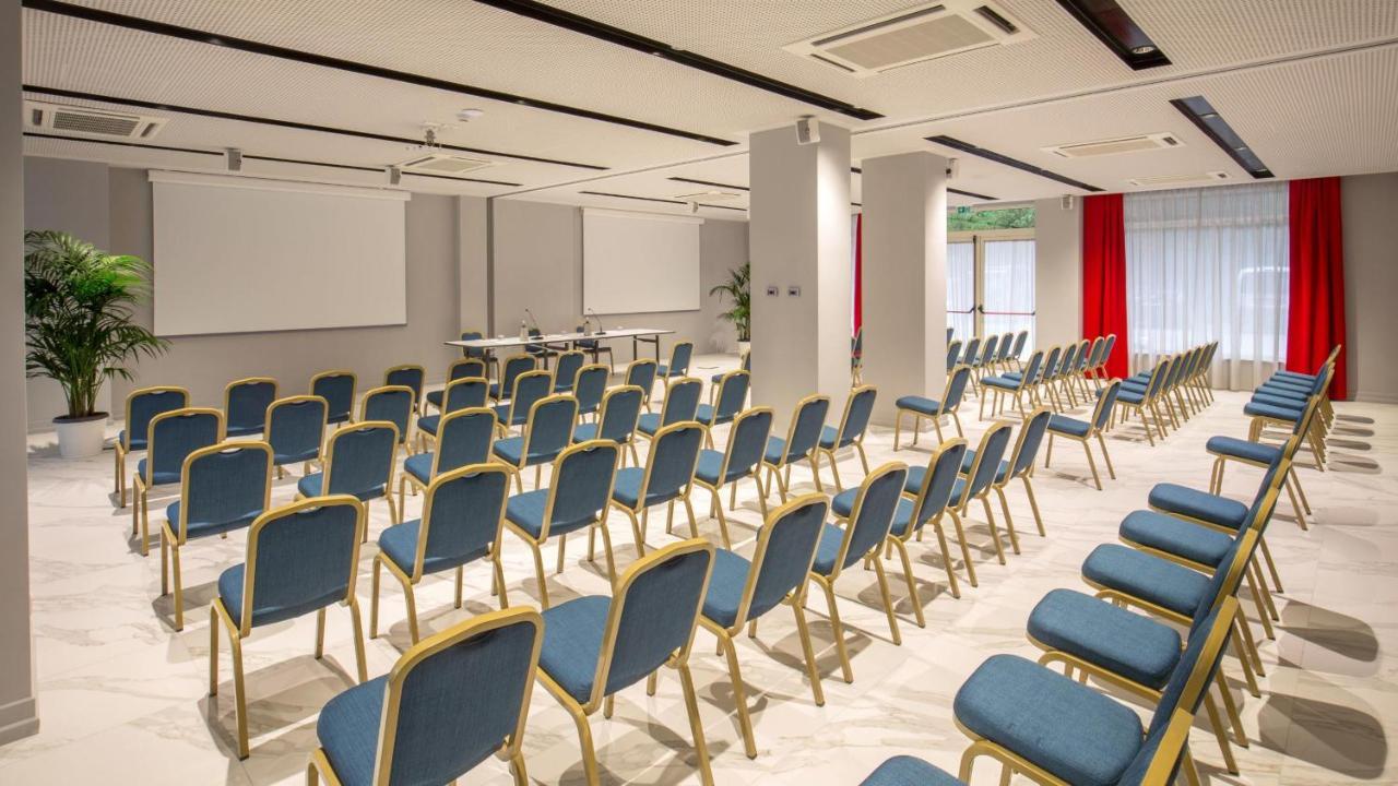 Hotell American Palace Eur
