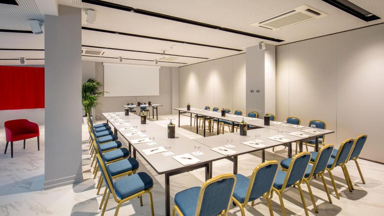 Hotell American Palace Eur 4*
